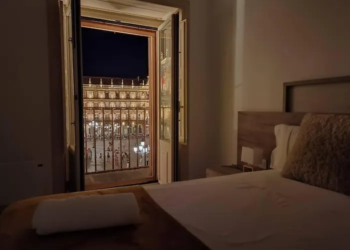 El Balcon Lujo En La Propia Plaza Mayor Apartment